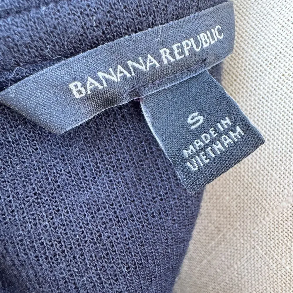 Banana Republic Jeweled Short Sleeve Sweater Zipper Back Women's Size Small